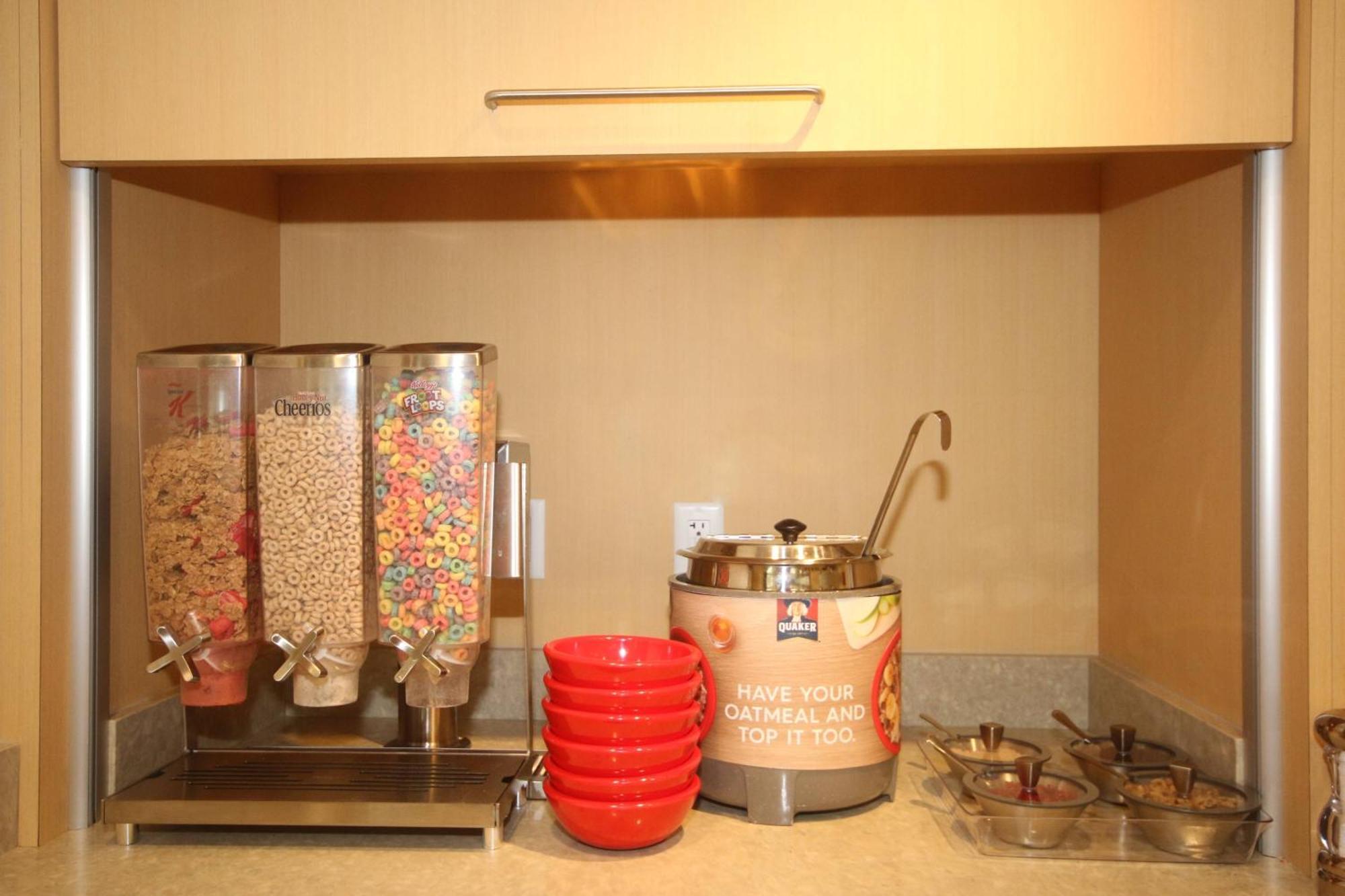 Towneplace Suites By Marriott Charleston-Норт Чарлстън Екстериор снимка